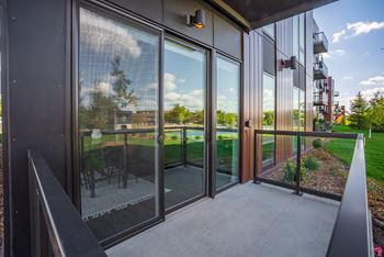 Private balconies & patios